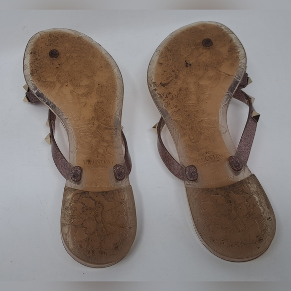 Valentino Garavani Women's Rockstud Jelly Flat Thong Sandals Italy 6 US / 36 EU - Picture 4 of 12